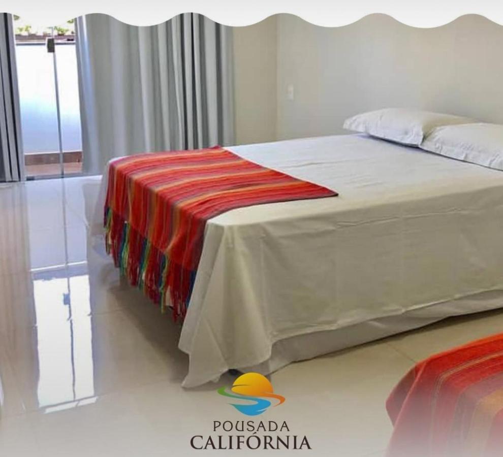 Hotel Pousada California à Capitólio Extérieur photo